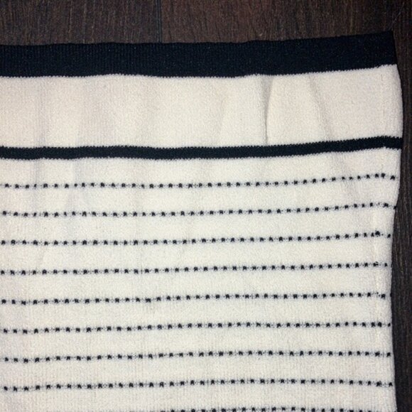 Sleeveless top - Picture 11 of 16